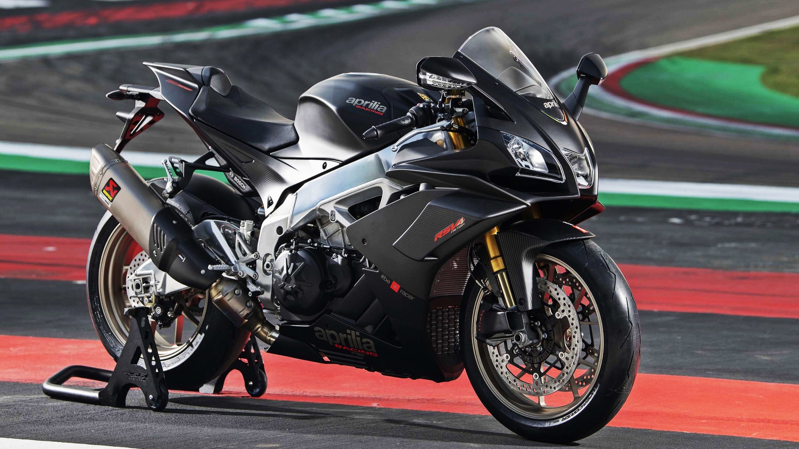 尤文图斯在意甲联赛中排名第四,成功晋级欧冠。,意甲尤文图斯队员名单