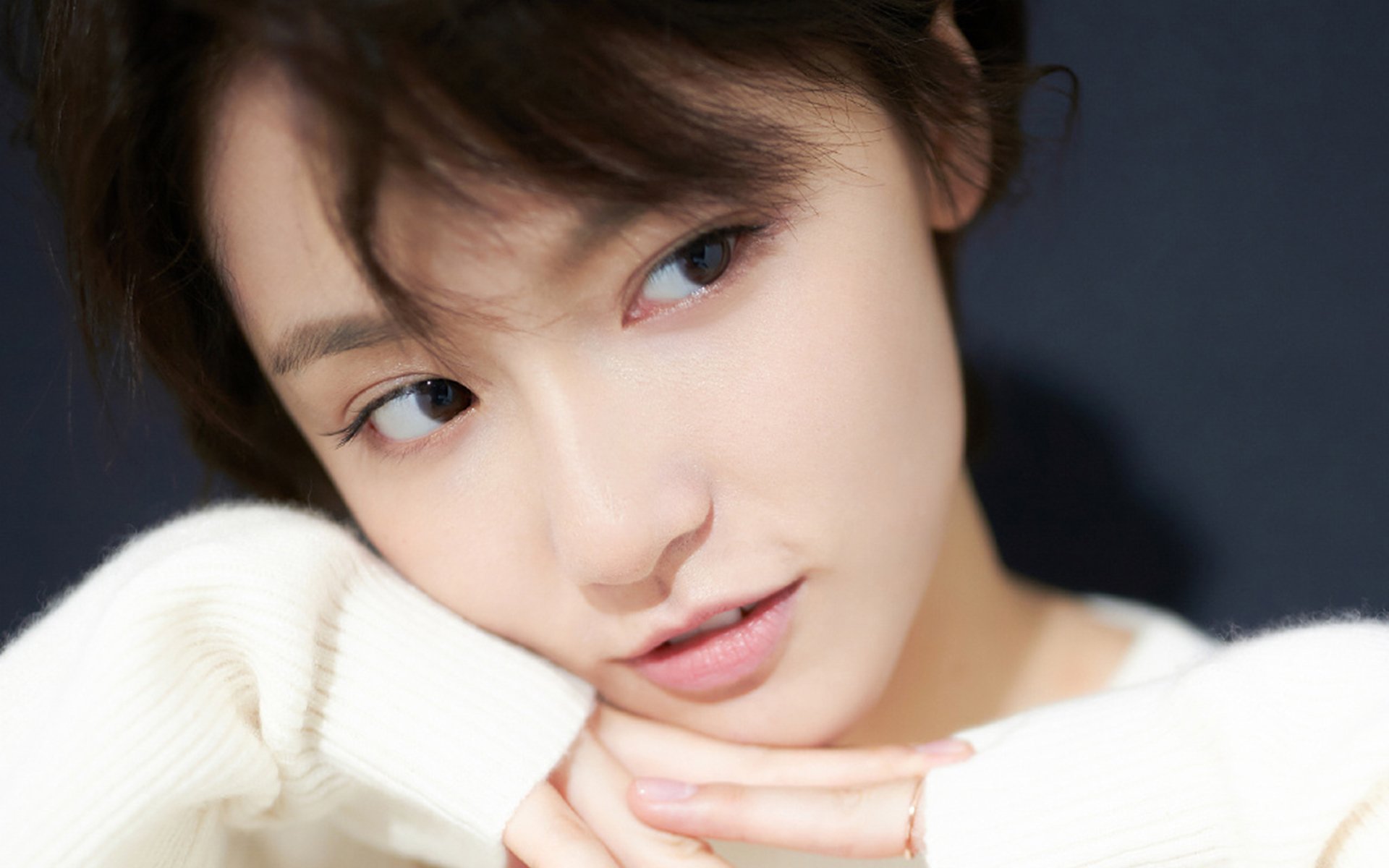 AYX体育官网-皇马惨遭拜仁淘汰，梦断欧冠四强，皇马对拜仁欧冠