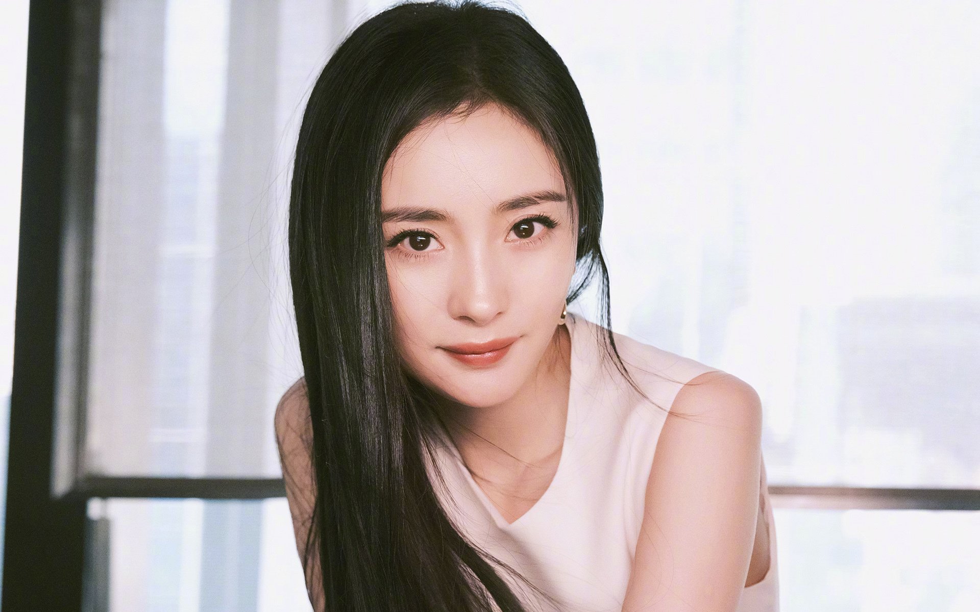 爱游戏官网-谁将笑到最后？欧洲足球冠军联赛半决赛胜者将逐鹿总决赛，欧洲杯足球赛半决赛