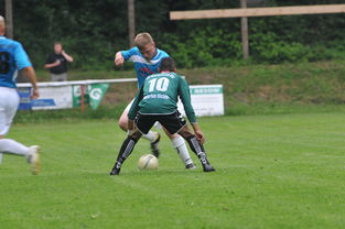 爱游戏娱乐-中超球队定位球战术对比研究，中超潜力中场