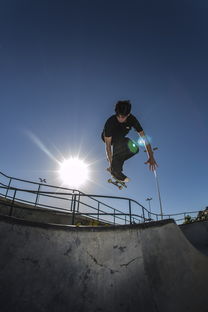 AYX体育官网-极限滑板运动赛事精彩纷呈，《极限滑板3》